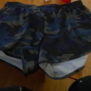 new Balance running shorts camo